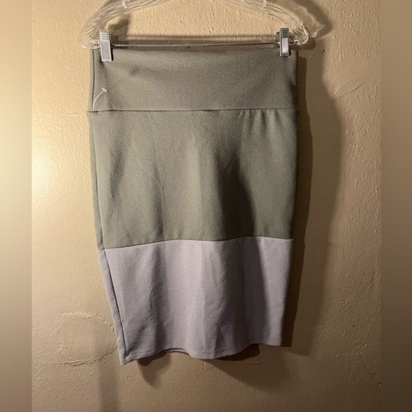 Dresses & Skirts - LULAROE skirt